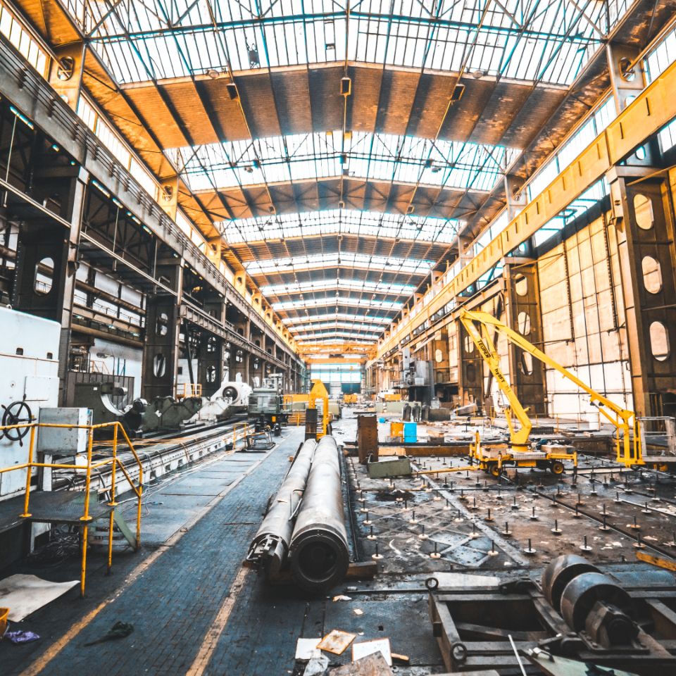Planta industrial monitorada por sensores IoT